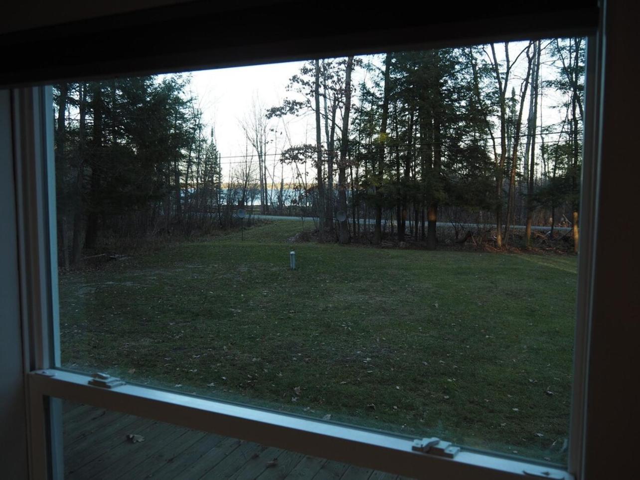 The Green Lake Getaway - Shared Lake Access! Interlochen المظهر الخارجي الصورة